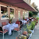 Boutique Goldene Henne 3*