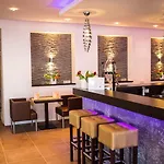 Ξενοδοχείο Boutique Goldene Henne 3*