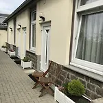 Ξενοδοχείο Boutique Goldene Henne 3*