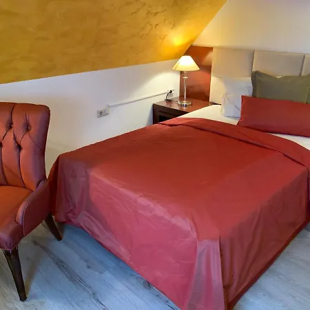 Boutique Goldene Henne Hotel Wolfsburgo