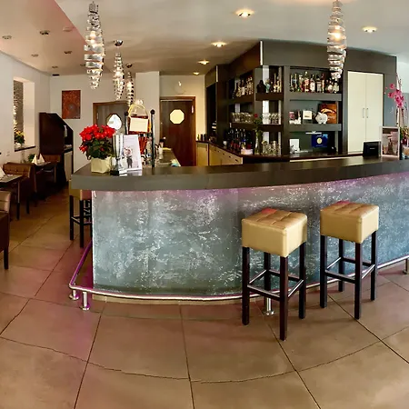 Otel Boutique Goldene Henne 3*