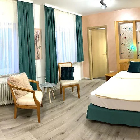 Boutique Goldene Henne 3* Wolfsbourg