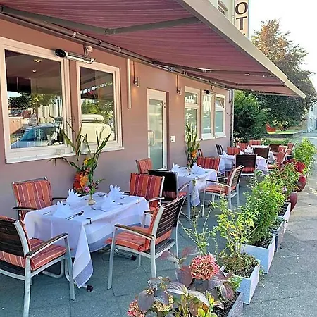 Boutique Goldene Henne 3* Wolfsburgo