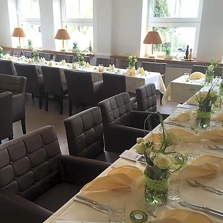 Boutique Goldene Henne Hotel 3*