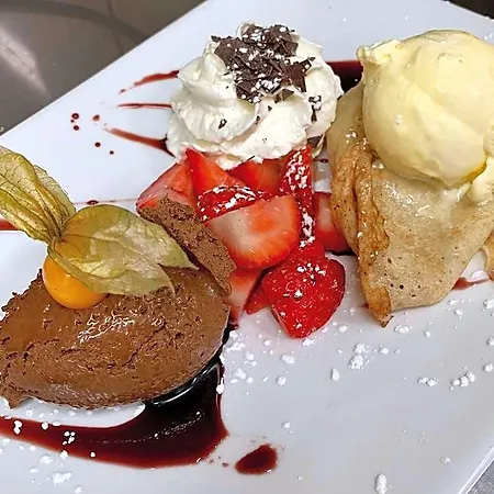 Boutique Goldene Henne Hotel Wolfsburgo