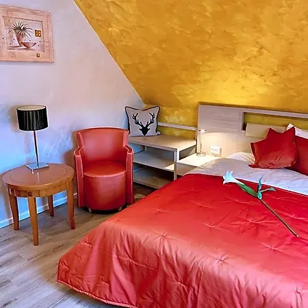Hotel Boutique Goldene Henne 3*