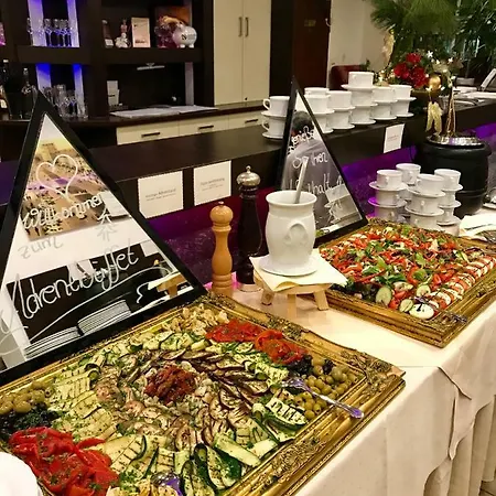 Boutique Goldene Henne Otel Wolfsburg