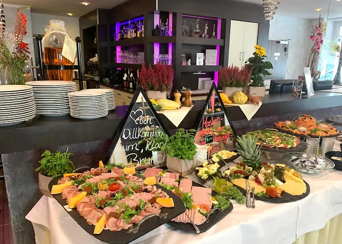 Boutique Goldene Henne Hotel 3*