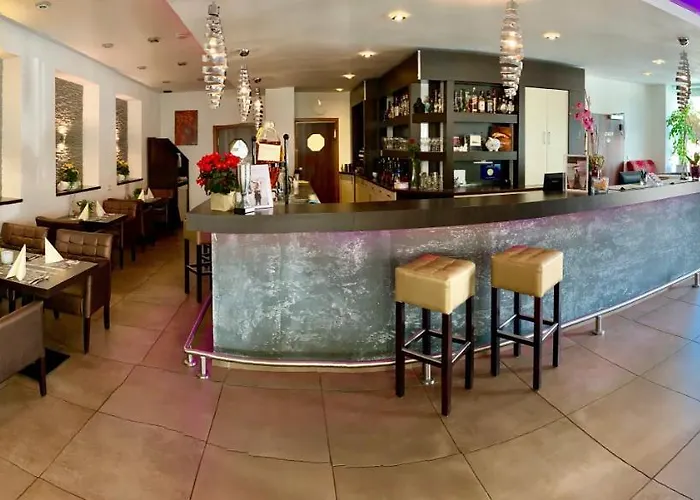 Boutique Goldene Henne 3*