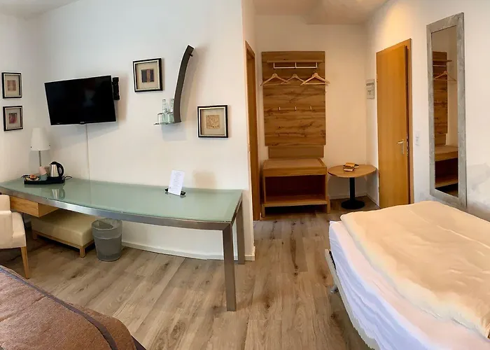 Boutique Goldene Henne 3*