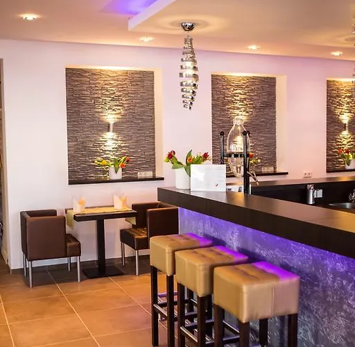 Hotel Boutique Goldene Henne 3*