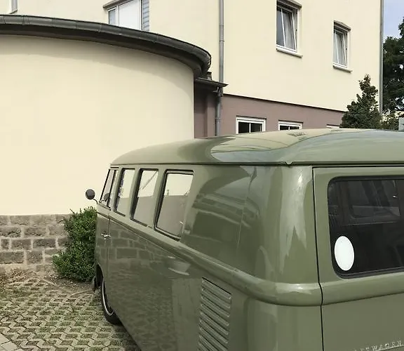 Boutique Goldene Henne 沃尔夫