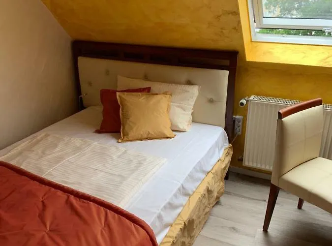 Boutique Goldene Henne